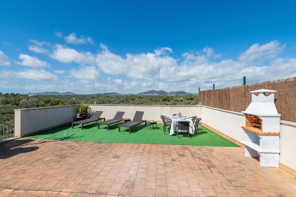 Property building, Balcony/Terrace, Living room