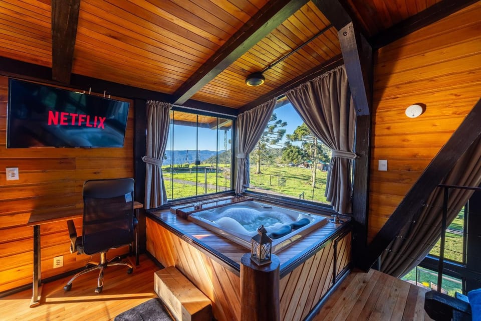 Hot Tub, Spa and wellness centre/facilities, Garden view, Mountain view