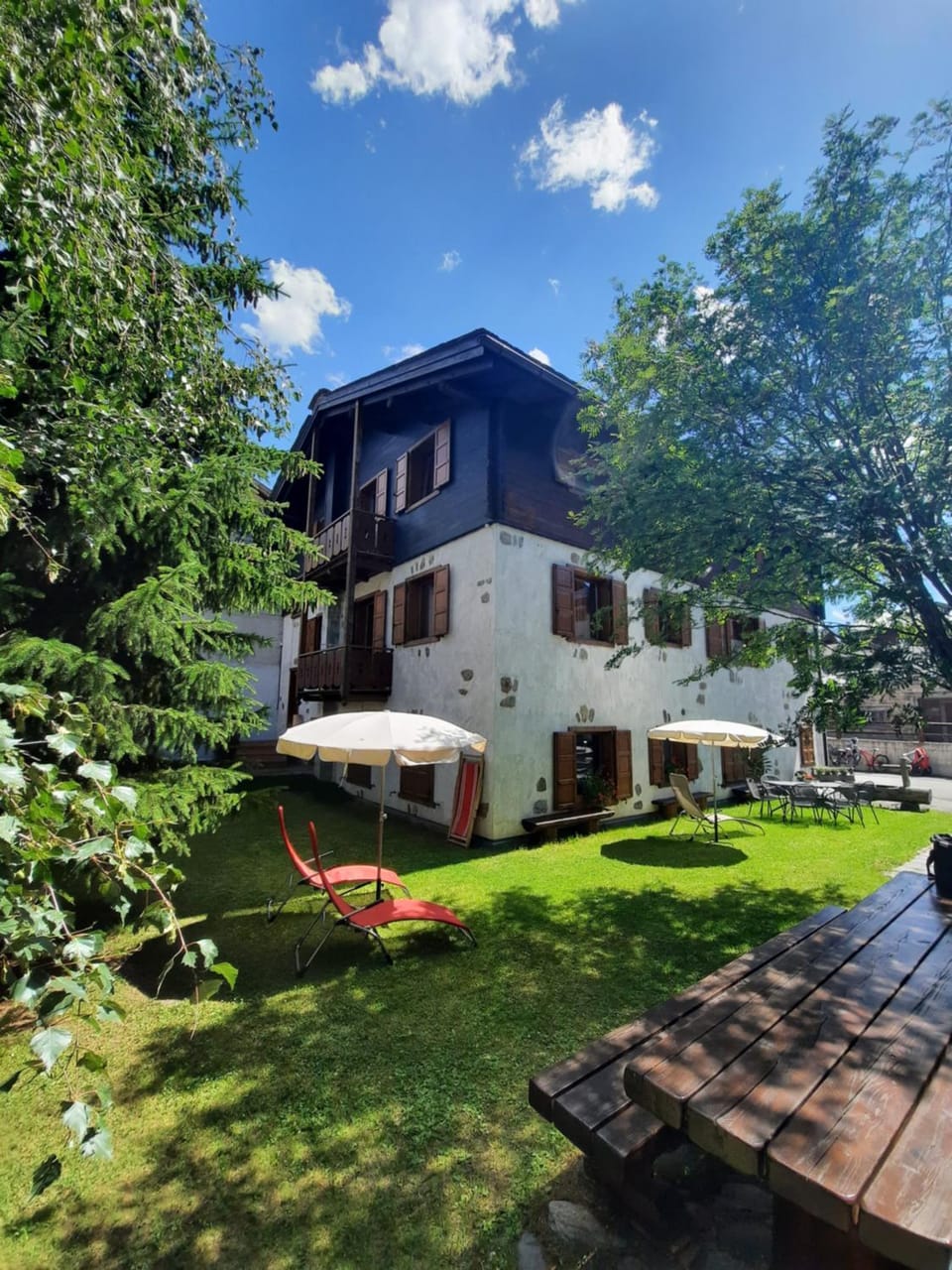 Property building, Garden