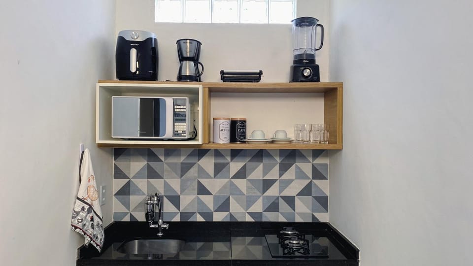 Kitchen or kitchenette, Communal kitchen