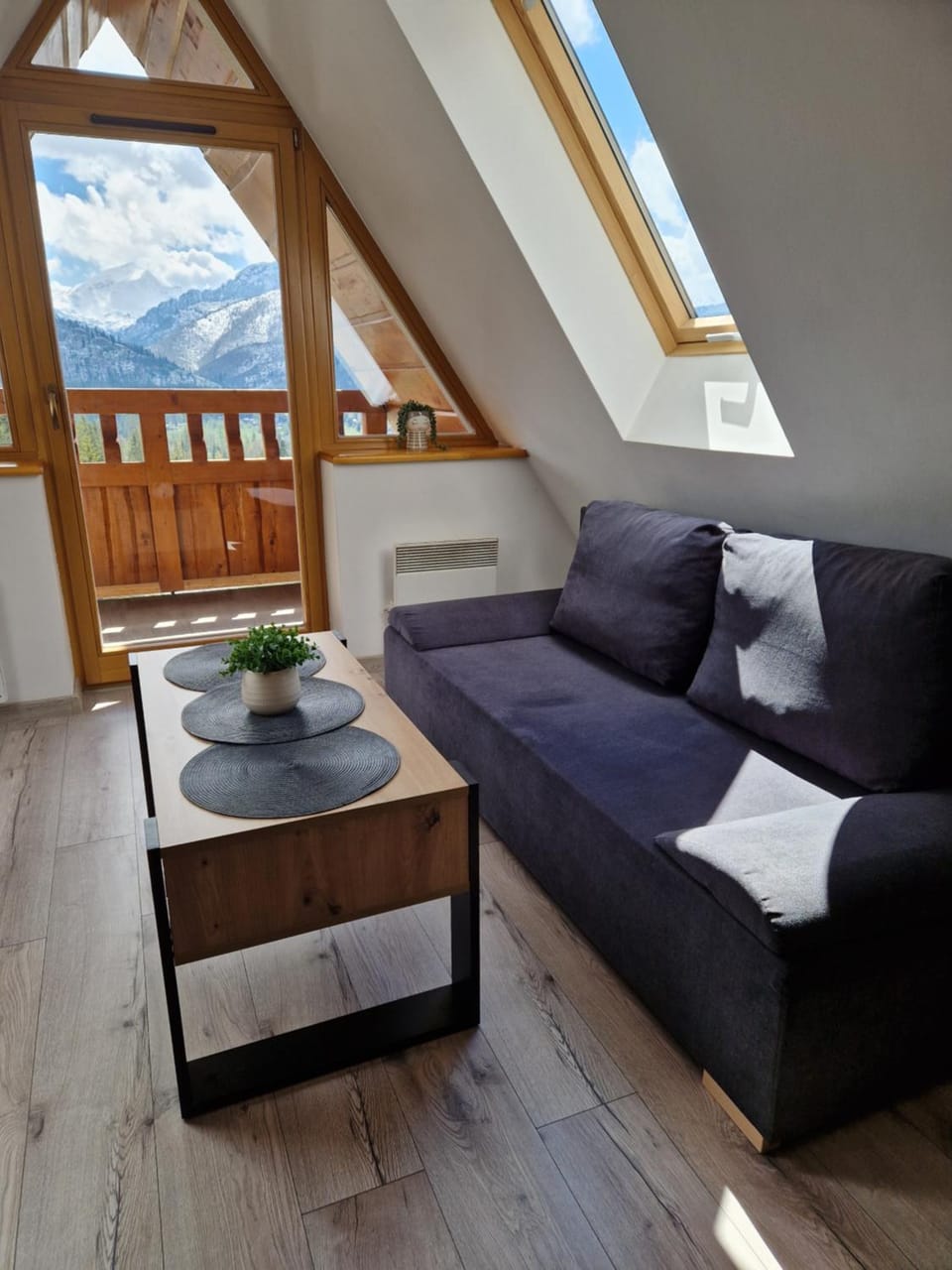 View (from property/room), Living room, Seating area