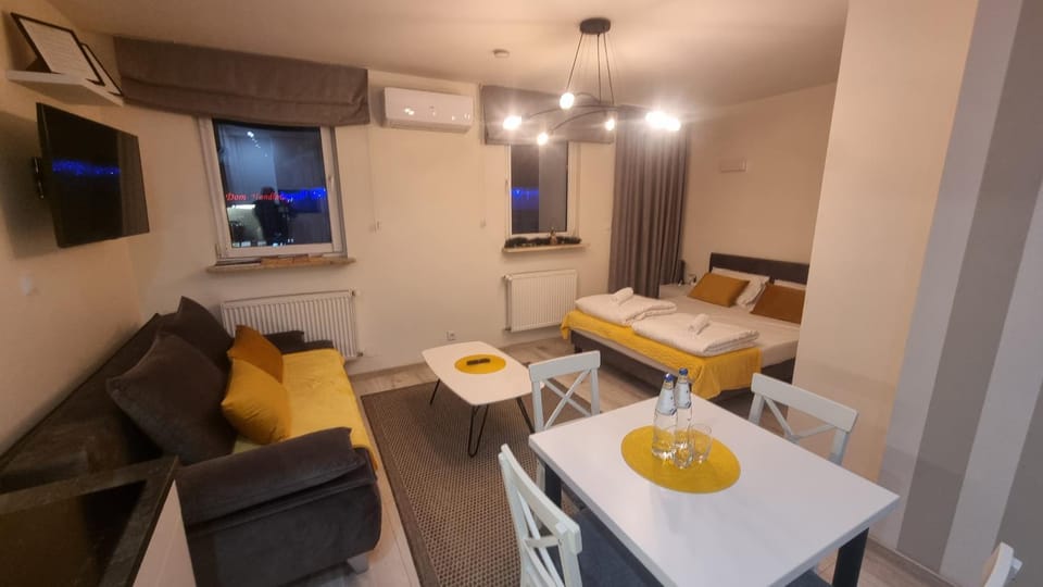 Apartamenty Rynek 21 Apartment in Lesser Poland Voivodeship