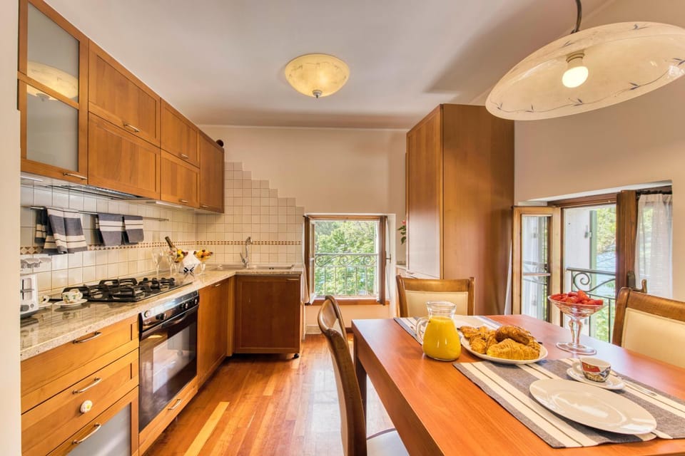 Food and drinks, Food, minibar, pet friendly, stove, toaster