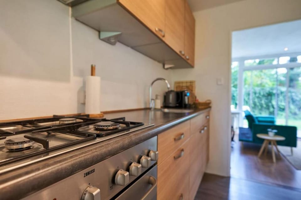 Boshuisje La Casita - Near Wellness & Golf House in Oosterhout