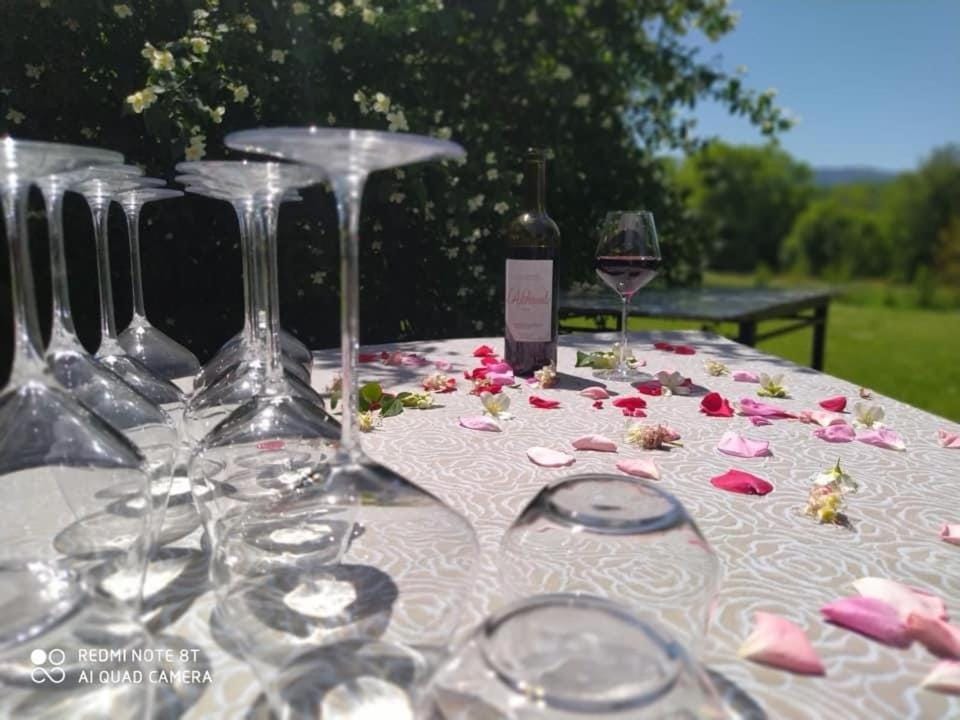 Domaine La Tour Bed and Breakfast in Occitanie