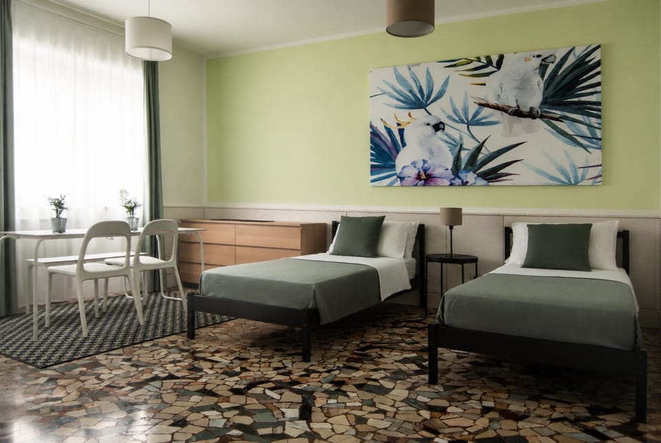Dining area, Bedroom