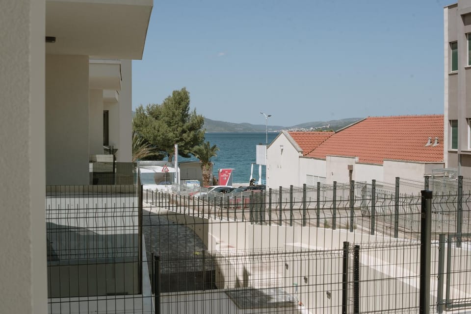 Sea view, Inner courtyard view