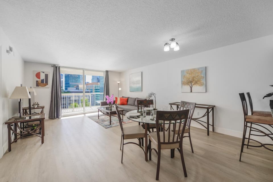 Spectacular apartment in Heart of Brickell Apartment in Brickell