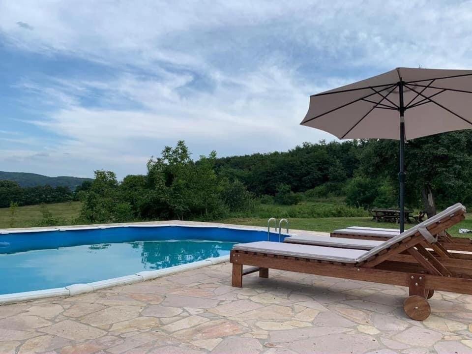 Natural landscape, Balcony/Terrace, Mountain view, Pool view, Swimming pool, Swimming pool, sunbed