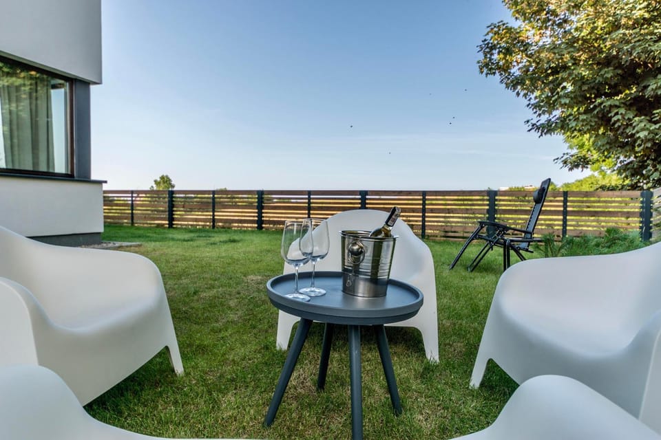 Garden, Garden view