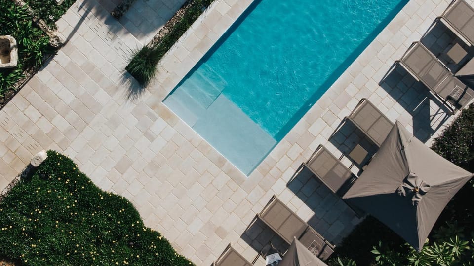 Pool view, Swimming pool