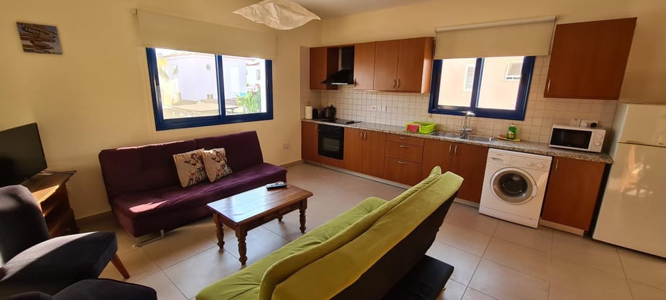 Kitchen or kitchenette, Living room, Seating area