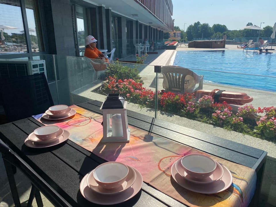 Food and drinks, Food, Breakfast, Drinks