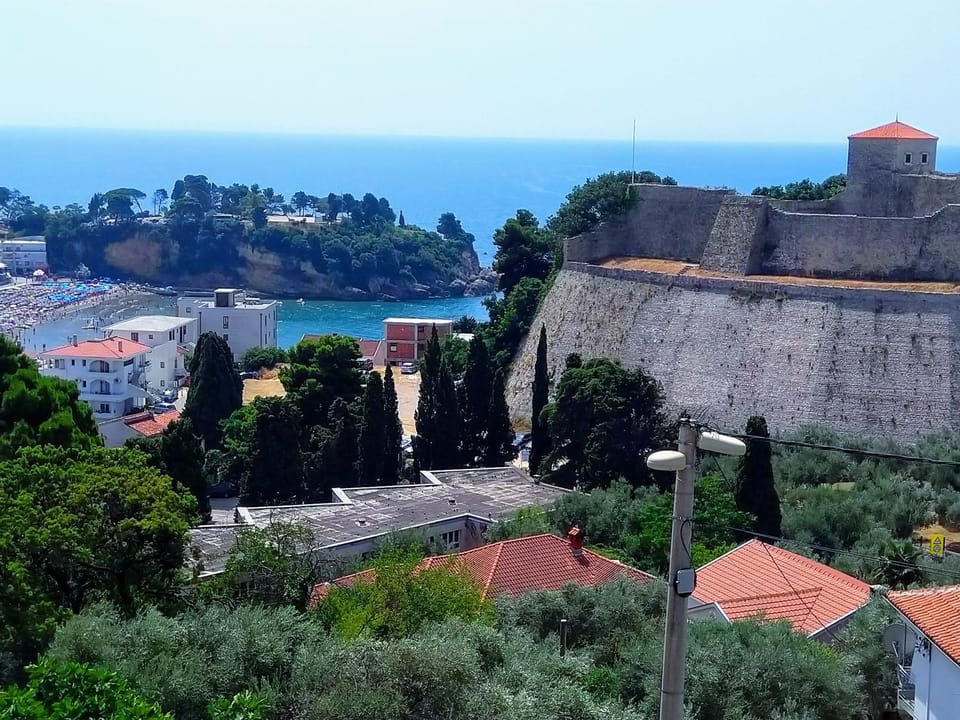Helena Apartment Apartment in Ulcinj