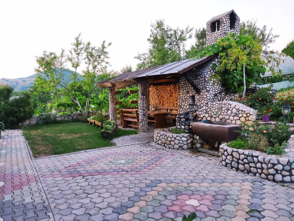 BBQ facilities, Garden