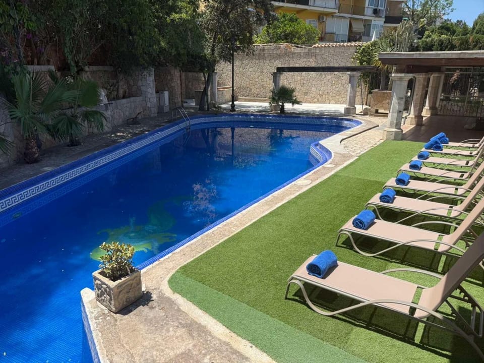 Garden, Garden view, Pool view, sunbed