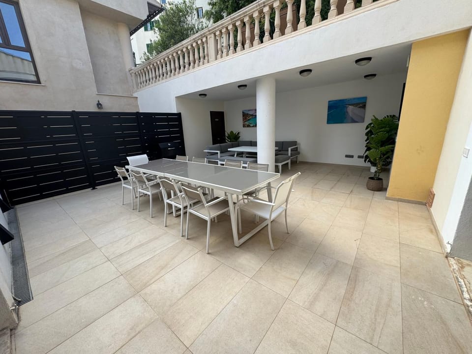 Patio, Balcony/Terrace