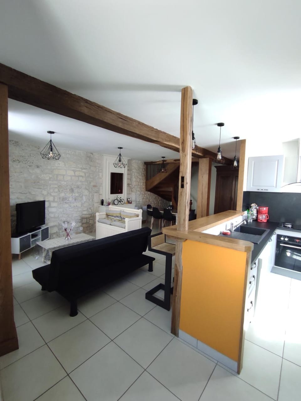 Kitchen or kitchenette, Living room, Lounge or bar, Seating area