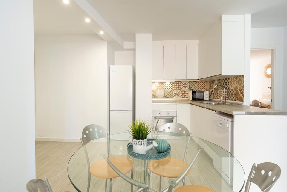 Photo of the whole room, Seating area, minibar, pet friendly, washing machine, kitchen