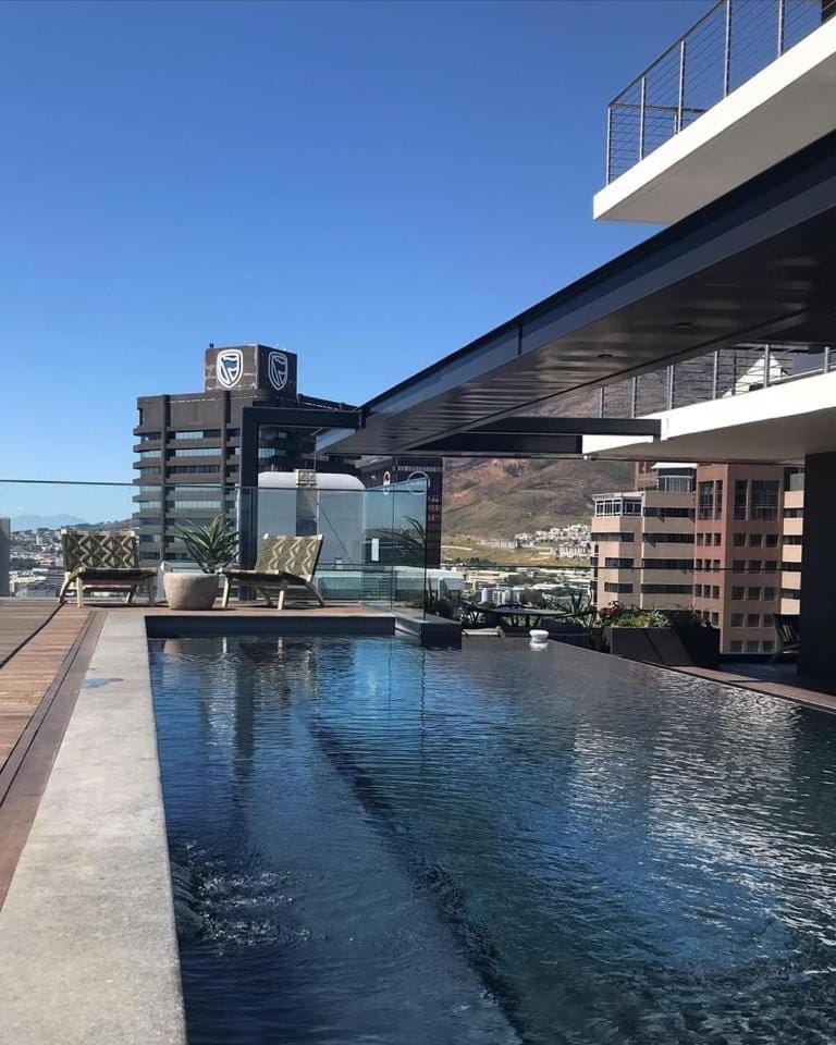 16 on Bree luxury studio apartment with city mountain views Apartment in Cape Town