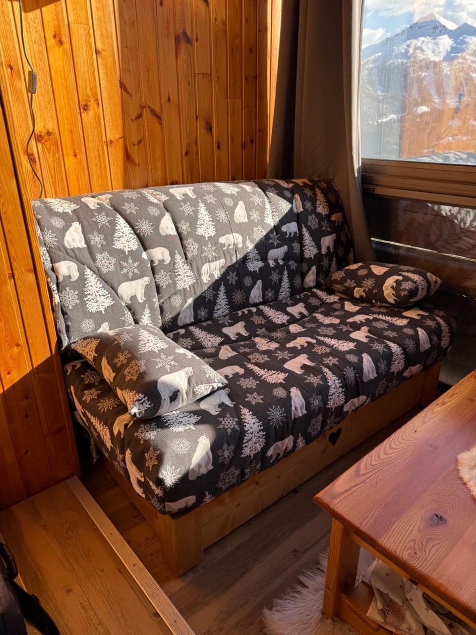 Très joli studio au calme et bien situé Apartment in Provence-Alpes-Côte d'Azur