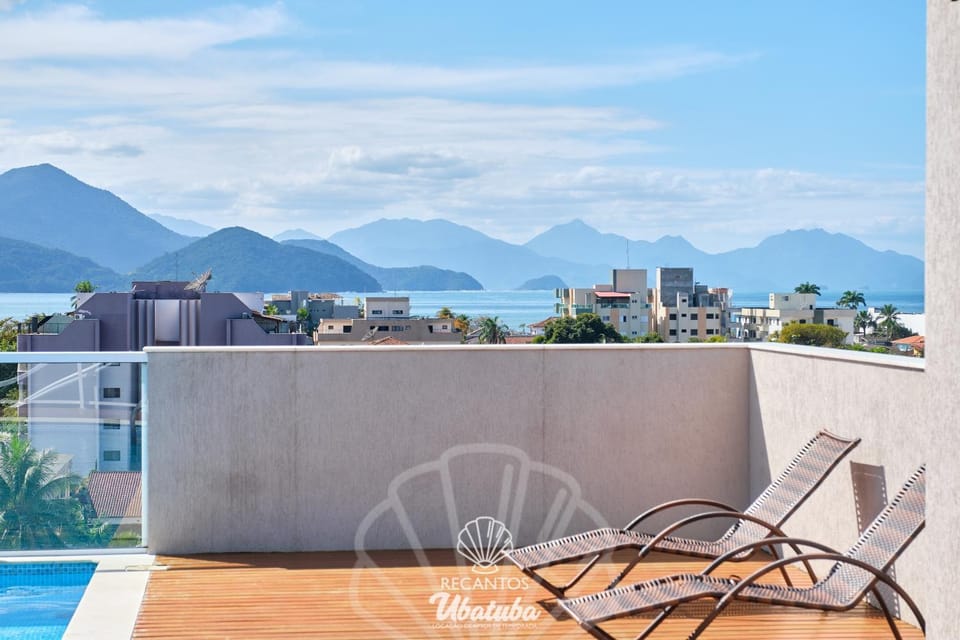 View (from property/room), City view, Pool view