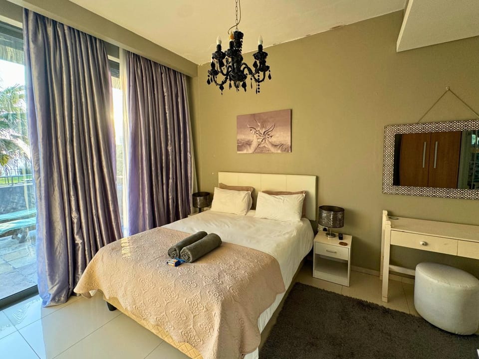 Infinity - Stunning 1 bedroom apartment with sea & mountain views Apartment in Cape Town