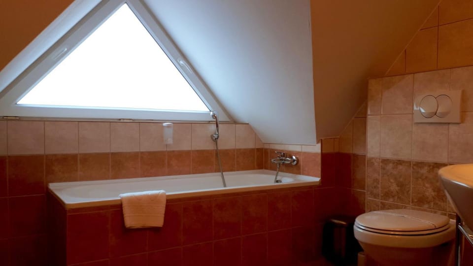 Bathroom, Bath