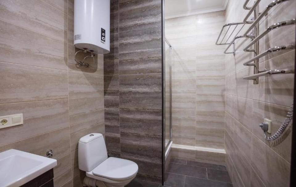 Shower, Toilet, Bathroom