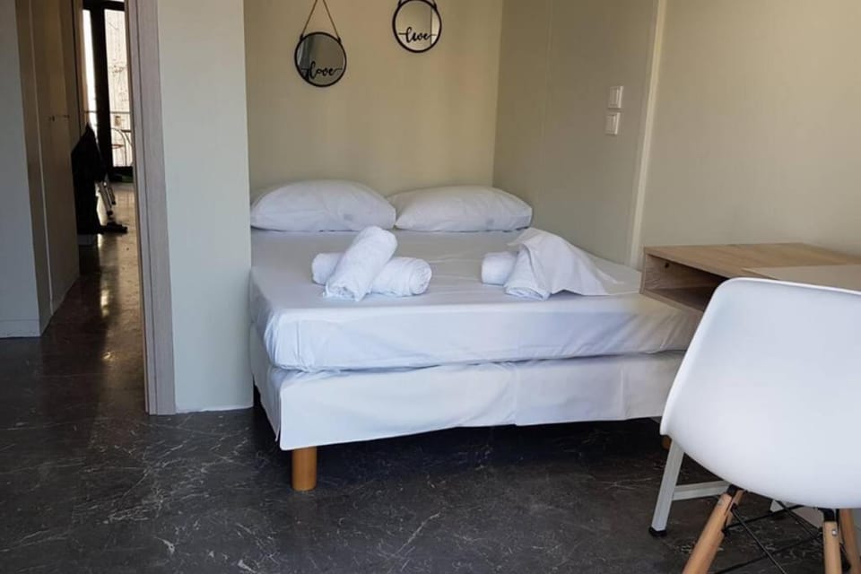 Double Apartment - Athens Center, 7 BD, 3 BATH Apartment in Athens