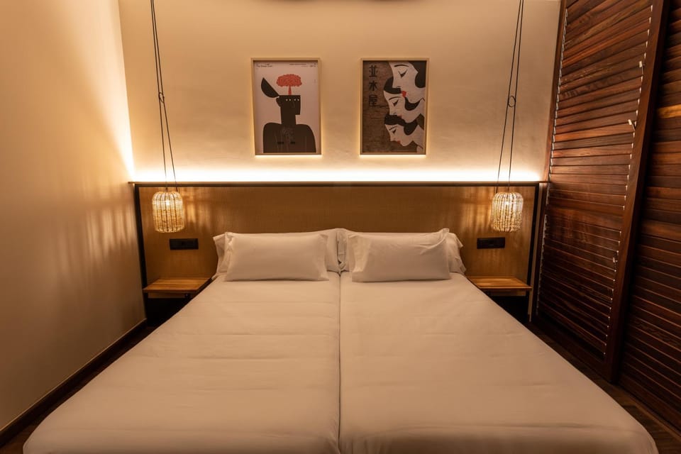 Bed, Photo of the whole room