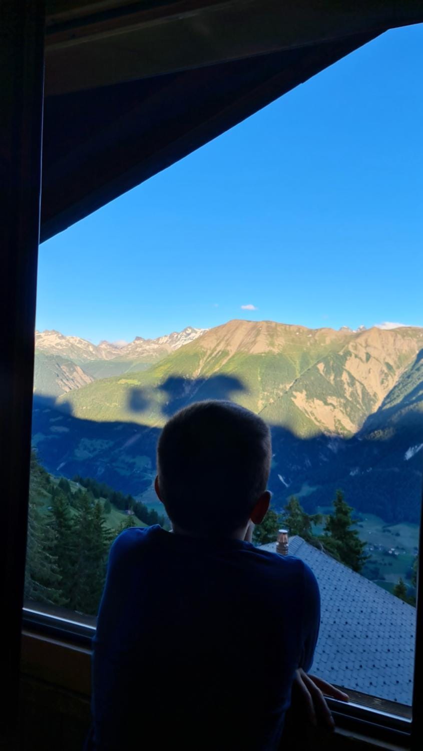 View (from property/room), Balcony/Terrace, Mountain view