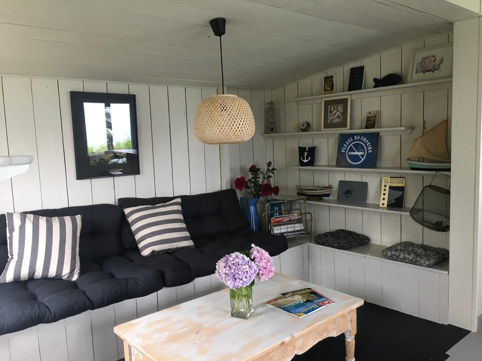 Living room, Lounge or bar, Seating area