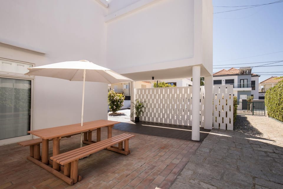Beautiful Boutique House Near the Beach Apartment in Costa da Caparica