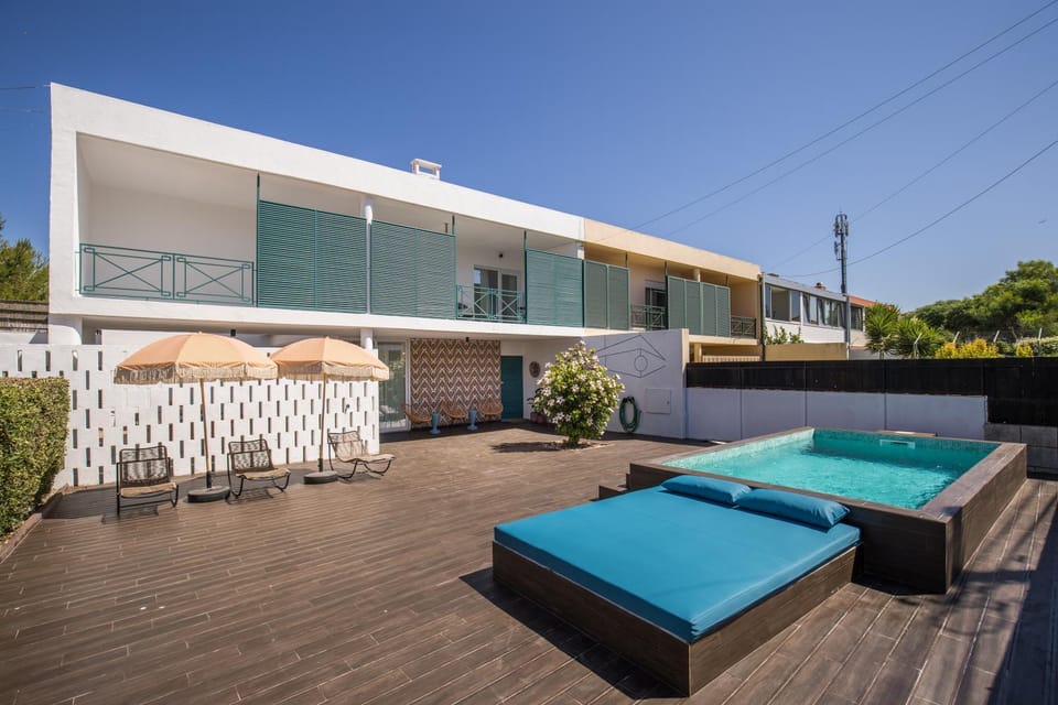 Property building, Swimming pool
