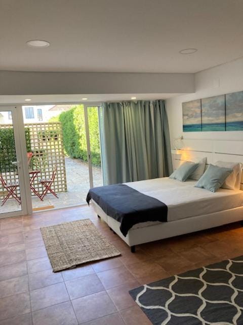 Bedroom, Garden view