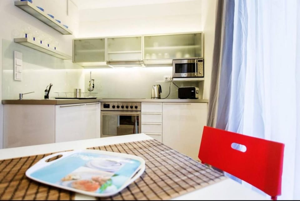 ORANGEHOMES one bedroom Modern apartment in the city center Apartment in Budapest