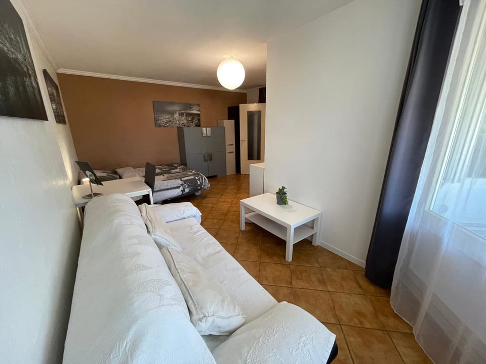 Chambre Privée en colocation dans un appartement Vaulx en Velin Centre Apartment in Vaulx-en-Velin