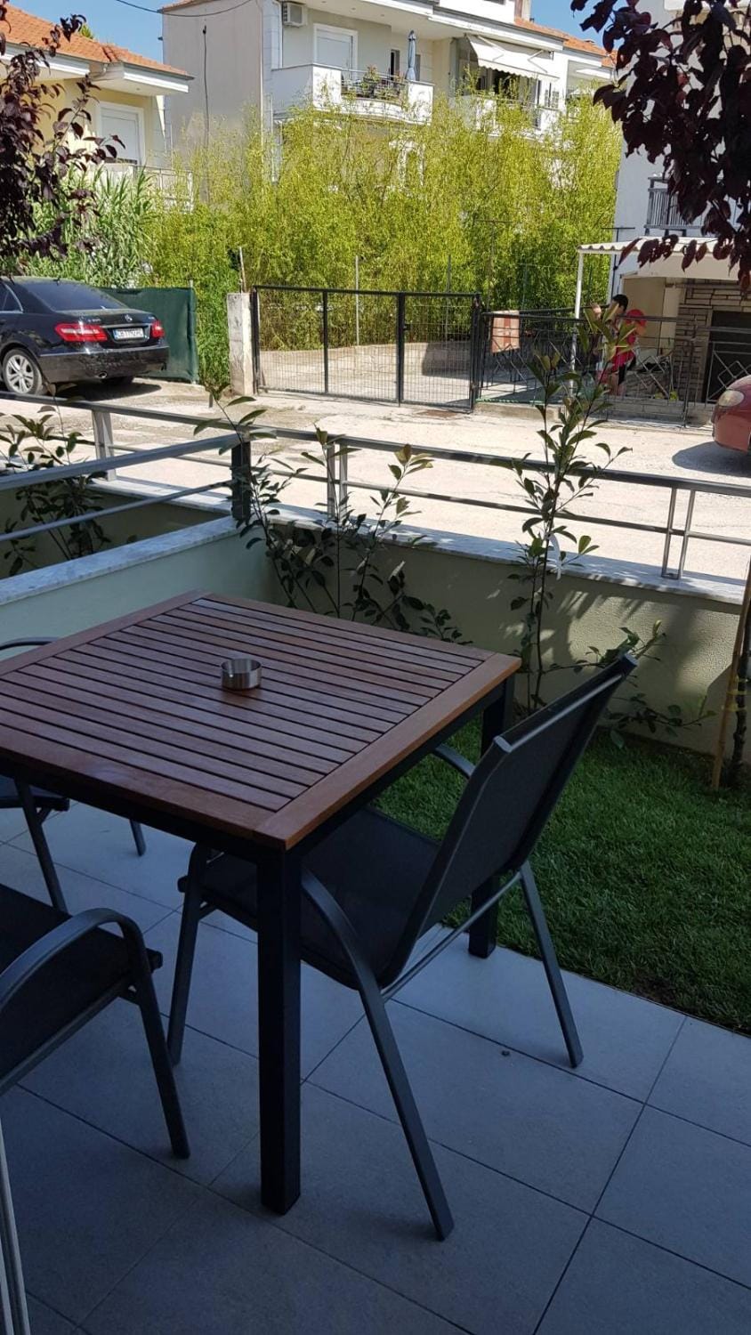 Onar View Studio Apartment in Nea Peramos