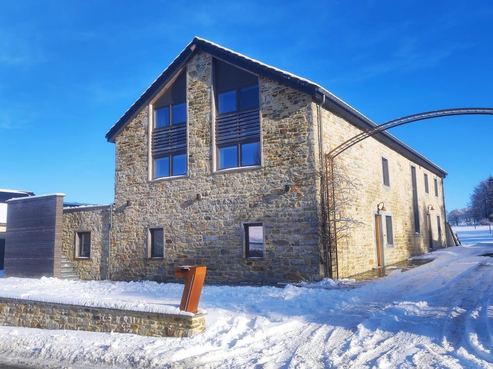 Property building, Winter