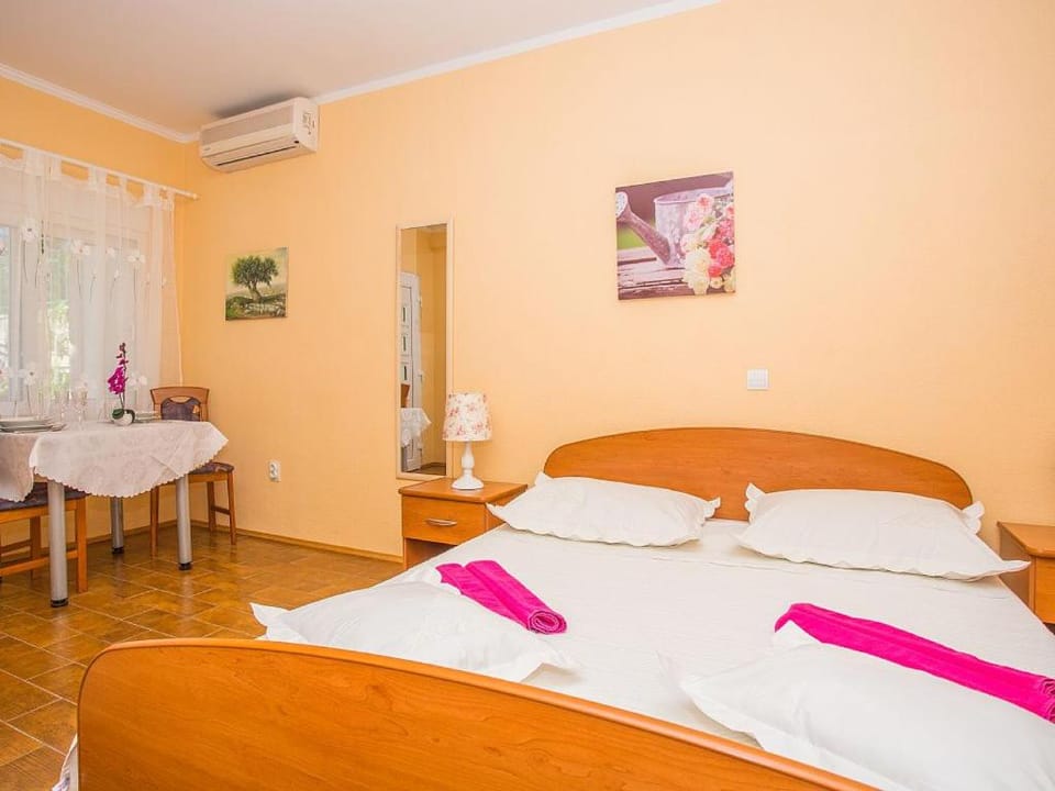 Makarska Studio Apartment in Makarska