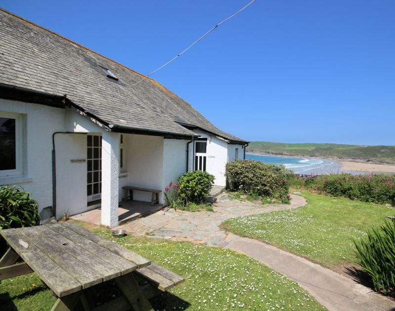 Gullsway Sandpiper House in England