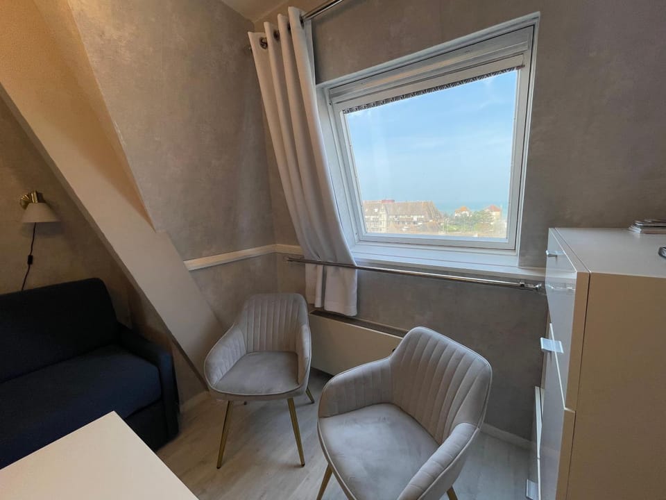 Natural landscape, Living room