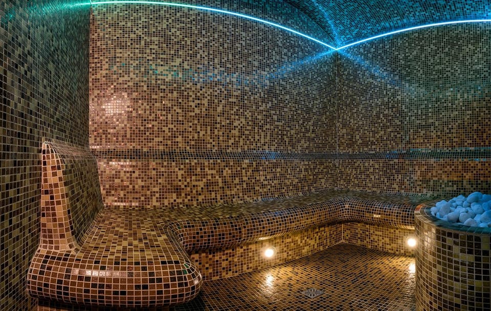 Steam room, Spa and wellness centre/facilities