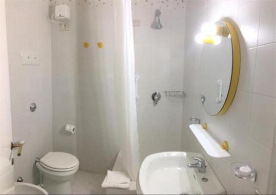 Shower, Toilet, Bathroom, bidet