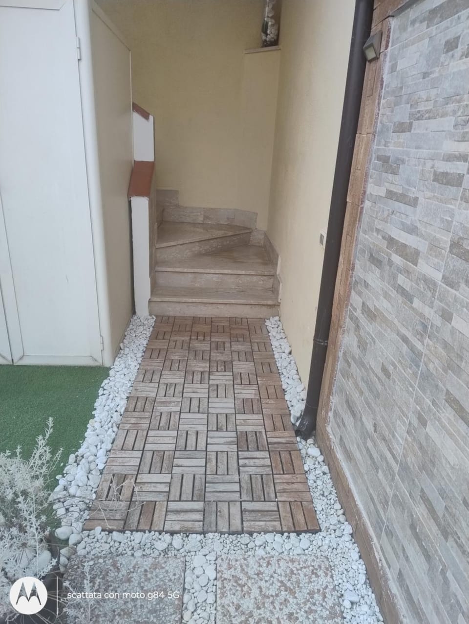 Facade/entrance, Inner courtyard view