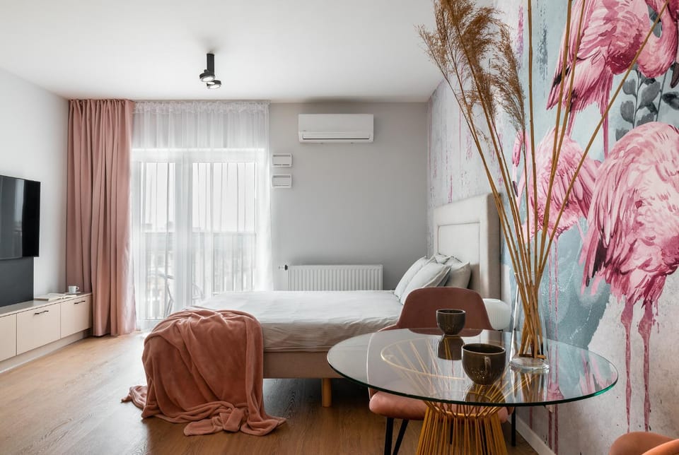 Bed, Balcony/Terrace, air conditioner