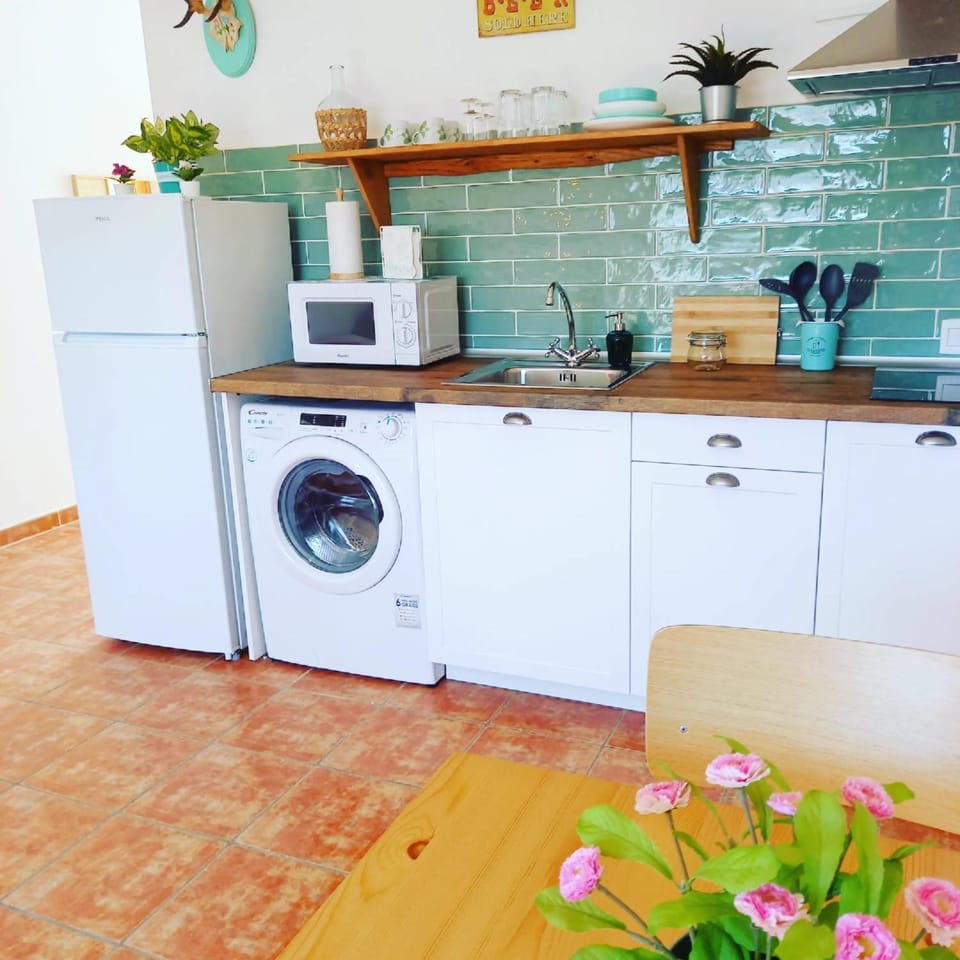 Kitchen or kitchenette, kitchen