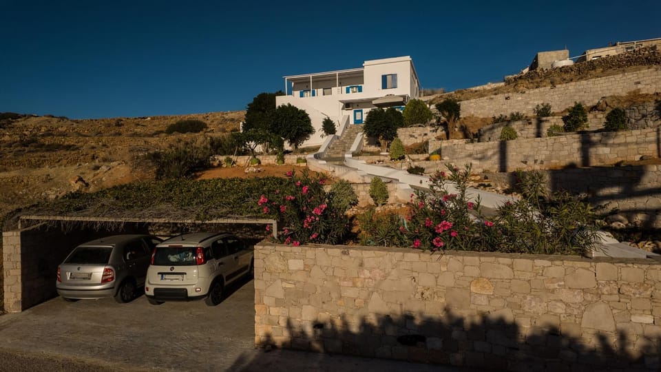 Anatoli Apartment in Milos