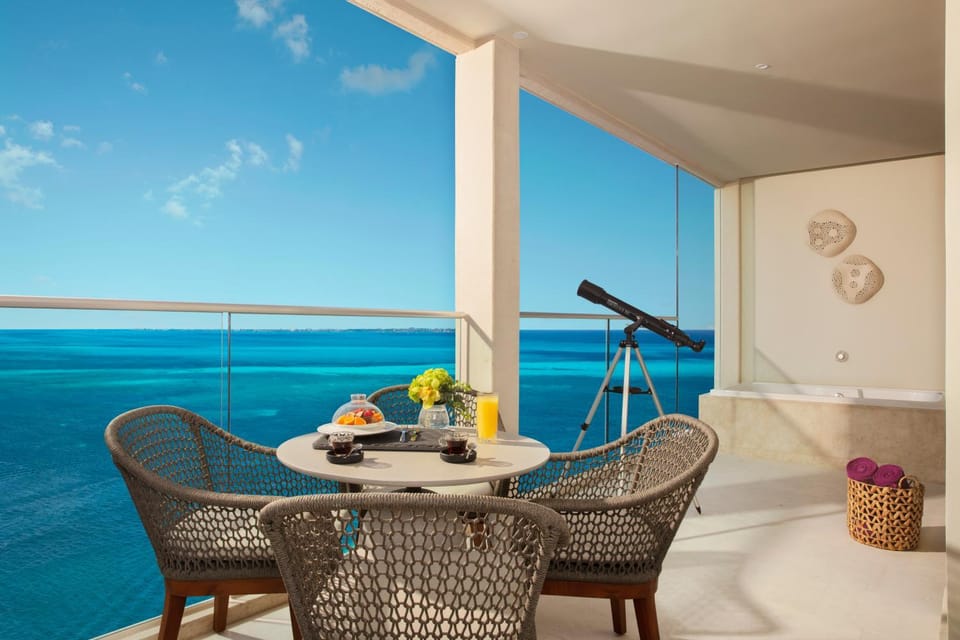 Sea view, Breakfast